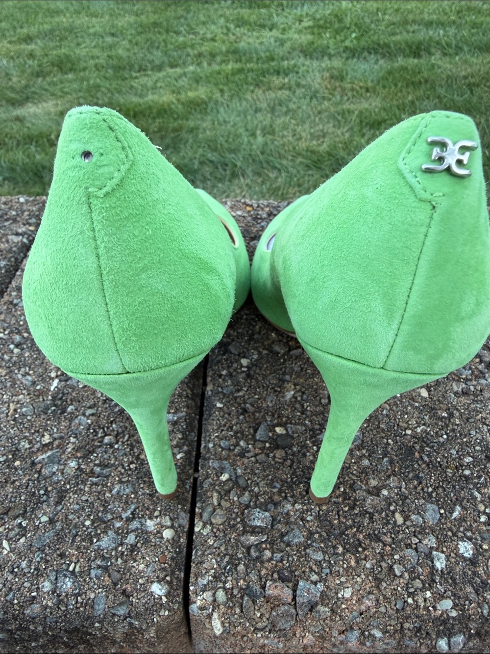 Sam Edelman Lime Green Suede Pointed-Toe Stiletto Pumps - Picture 3 of 7